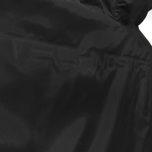Technostoff Classic Windrunner für Festival Raves in schwarz großes Rückenlogo
